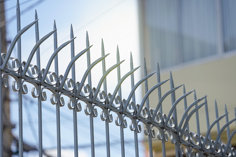 metal-fence-security